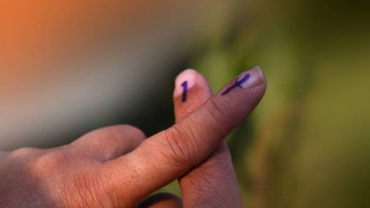Bihar Assembly Election: बूथ जाने की झंझट खत्म, बिहार में सिर्फ ऐप से कर सकेंगे वोटिंग; जानिए कैसे?
