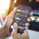 Hold YES Bank, Vedanta & Adani Green shares, suggests Arihant Capital