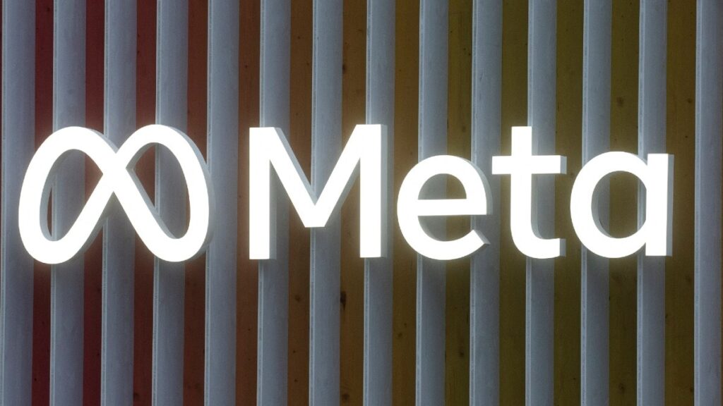 Facebook Reportedly Asking Users Access to Private Media in Camera Roll for Meta AI Features
