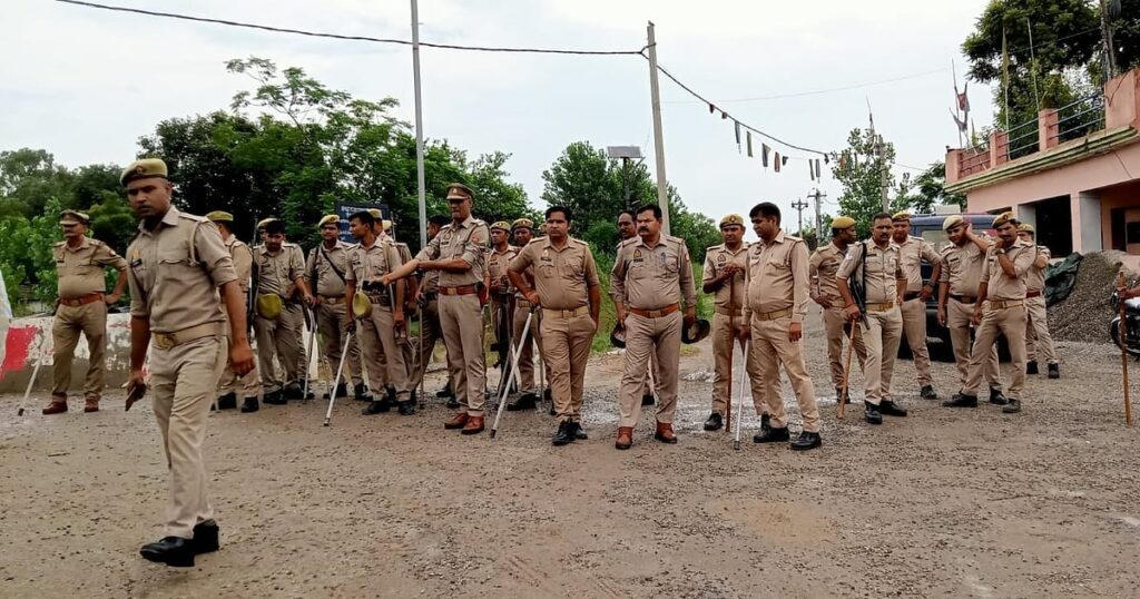 اٹاوہ میں اہیر رجمنٹ اور یادو مہاسبھا کے کارکنان کا پولیس سے تصادم، پتھراؤ اور فائرنگ سے حالات کشیدہ
