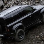 Land Rover Defender Octa Black: Land Rover ने पेश किया Defender Octa Black, पावर और परफेक्शन का जबरदस्त कॉम्बिनेशन