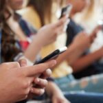 ‘Lonely in a crowd…’: Viral post laments magic of lost conversations with strangers amid addiction to smartphones