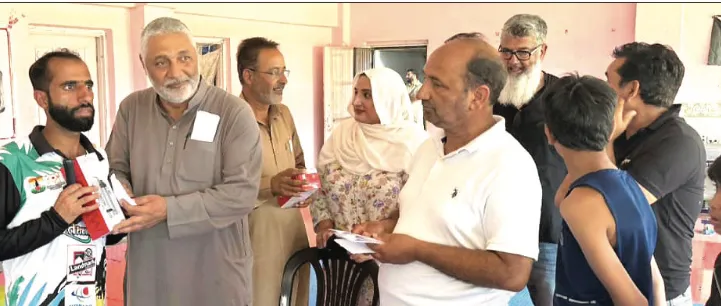 Exhibition cricket match for visually impaired players held in Sopore