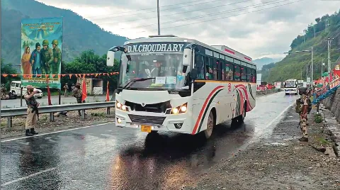 Highest number of pilgrims leave Jammu for Amarnath Yatra