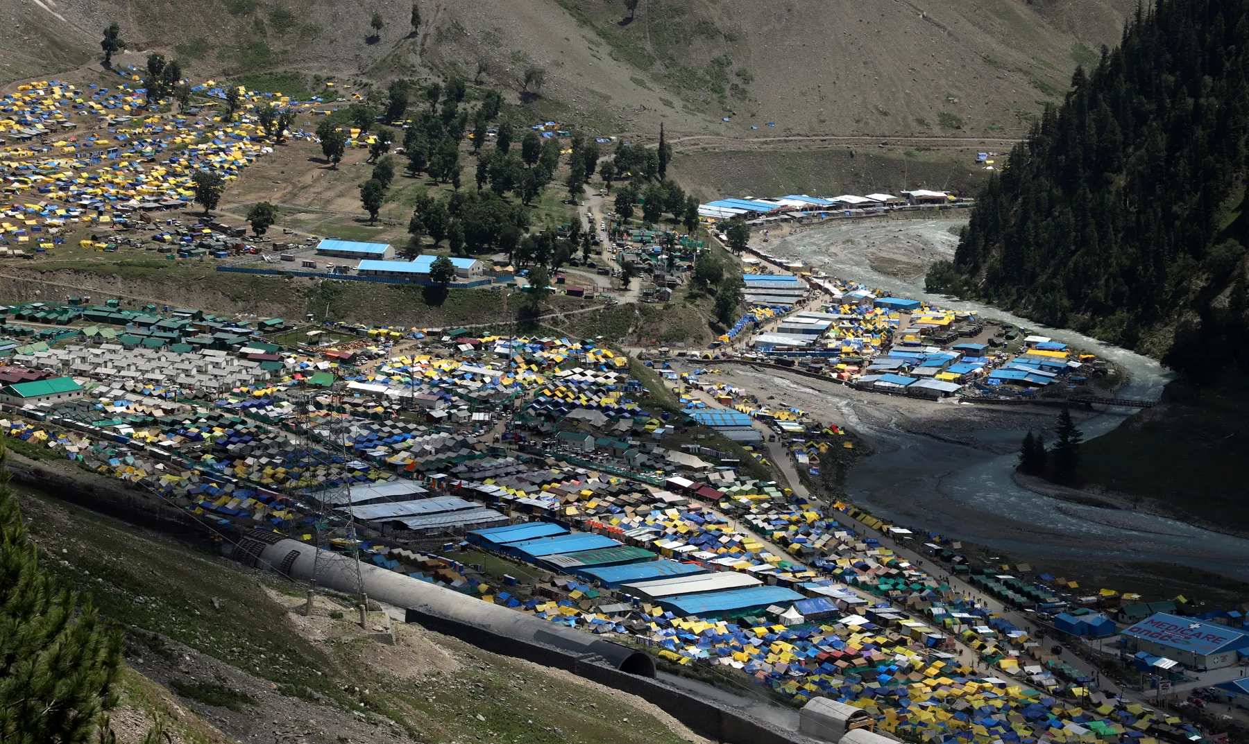 Baltal base camp abuzz with devotional bustle