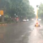 دہلی۔این سی آر میں جھما جھم بارش سے موسم ہوا خوشنما، لوگوں کو اومس بھری گرمی سے ملی راحت