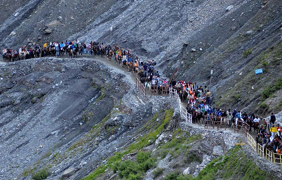 Over 5,600 Sanitation Units, 7,361 Workers Deployed for Amarnath Yatra 2025
